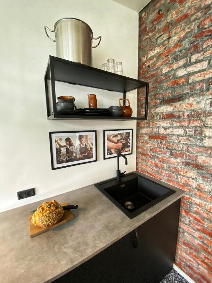 Broncks Apartment 2 - Modern 2-Bedroom In The Heart Of Tórshavn Екстериор снимка