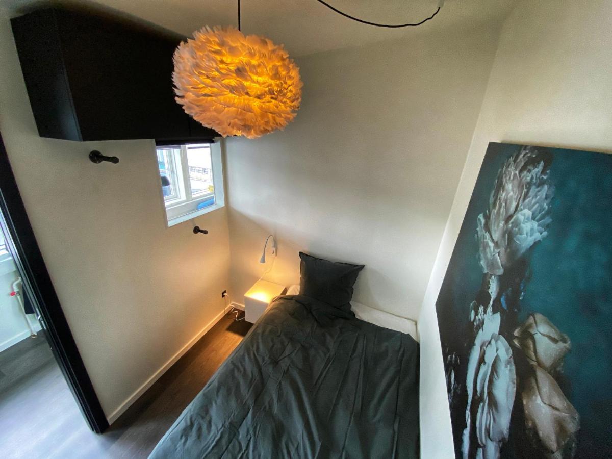 Broncks Apartment 2 - Modern 2-Bedroom In The Heart Of Tórshavn Екстериор снимка