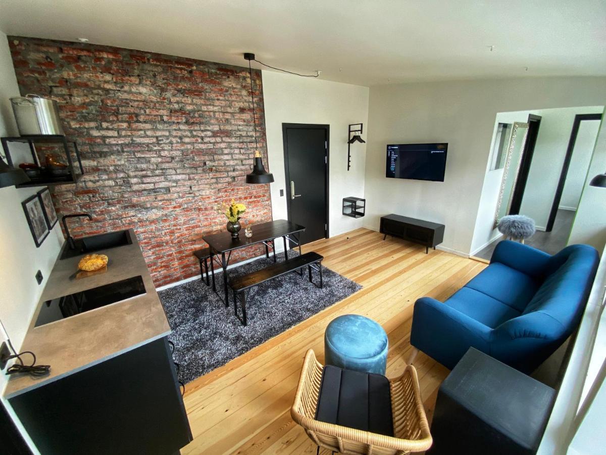 Broncks Apartment 2 - Modern 2-Bedroom In The Heart Of Tórshavn Екстериор снимка