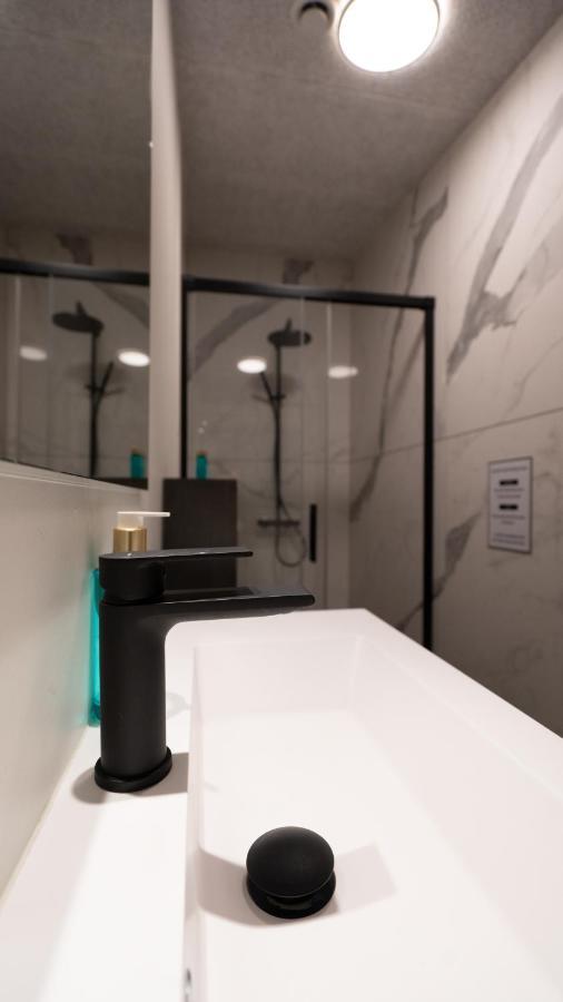 Broncks Apartment 2 - Modern 2-Bedroom In The Heart Of Tórshavn Екстериор снимка
