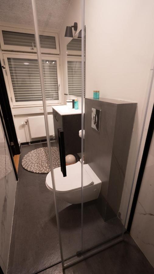 Broncks Apartment 2 - Modern 2-Bedroom In The Heart Of Tórshavn Екстериор снимка